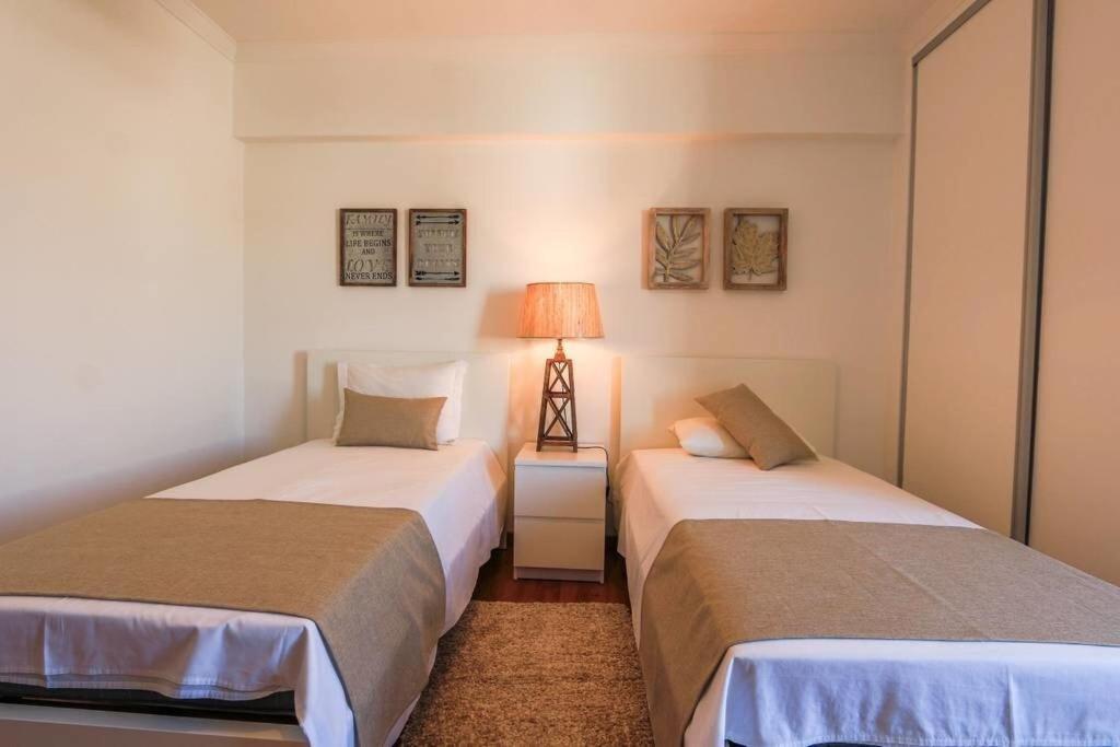 Guestready - Marina View Top Floor With Terrace Ponta Delgada Exteriör bild
